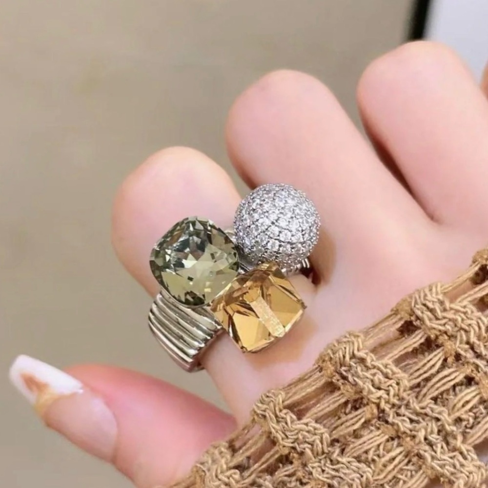 New Eye Candy Los Angeles a geometric  crystal ring.